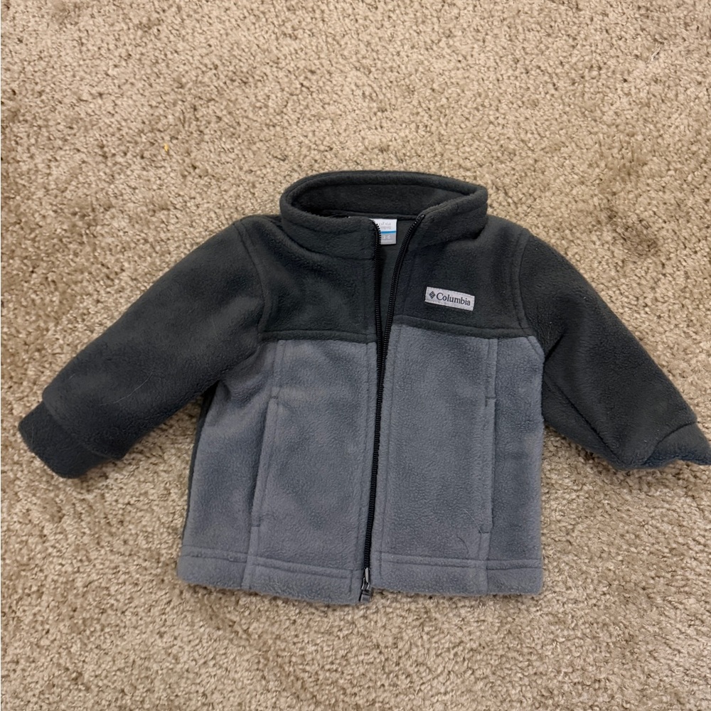 Columbia Charcoal and Black Fleece Jacket
